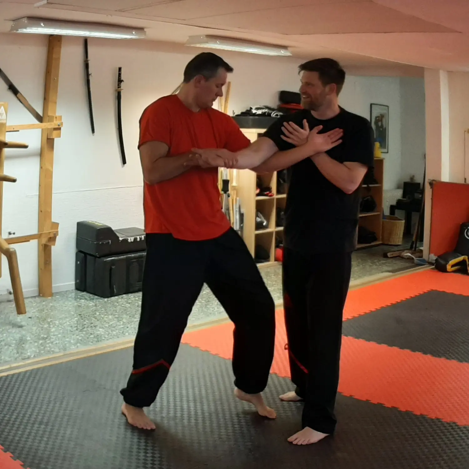 Kampfsportschule Moers - Training für Erwachsene im Trainingsraum